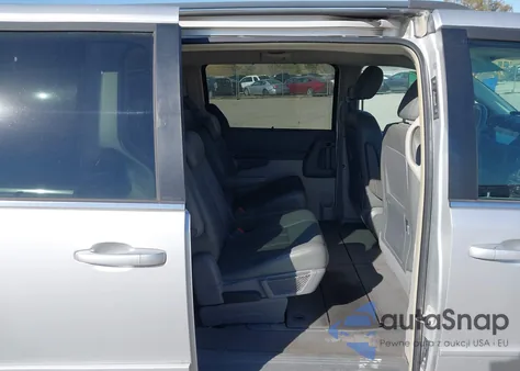 2008 Chrysler Town & Country Touring из США, поврежденный, VIN 2A8HR54P18R799830